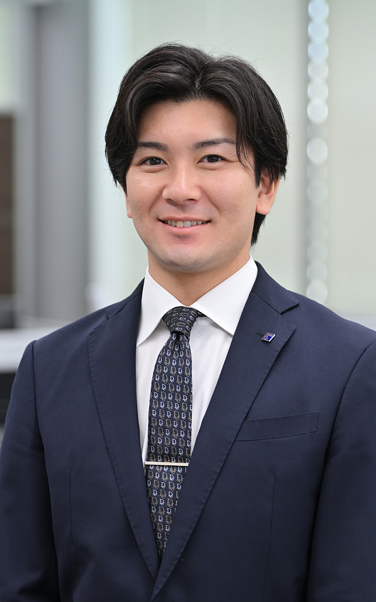 課長代理 I.N